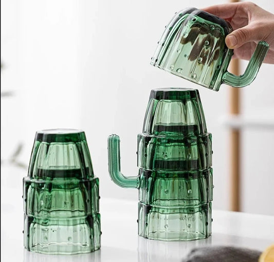 Conjunto de copos de vidro de cacto verde